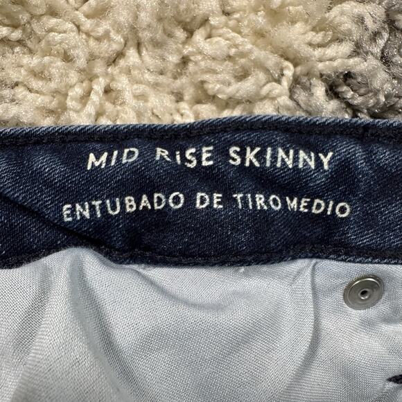 Universal Thread Mid Rise Skinny Jeans Women's 12/31R Dark Blue Distressed - Picture 4 of 7